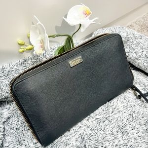 Kate Spade New York Talla Laural Way Travel Wallet